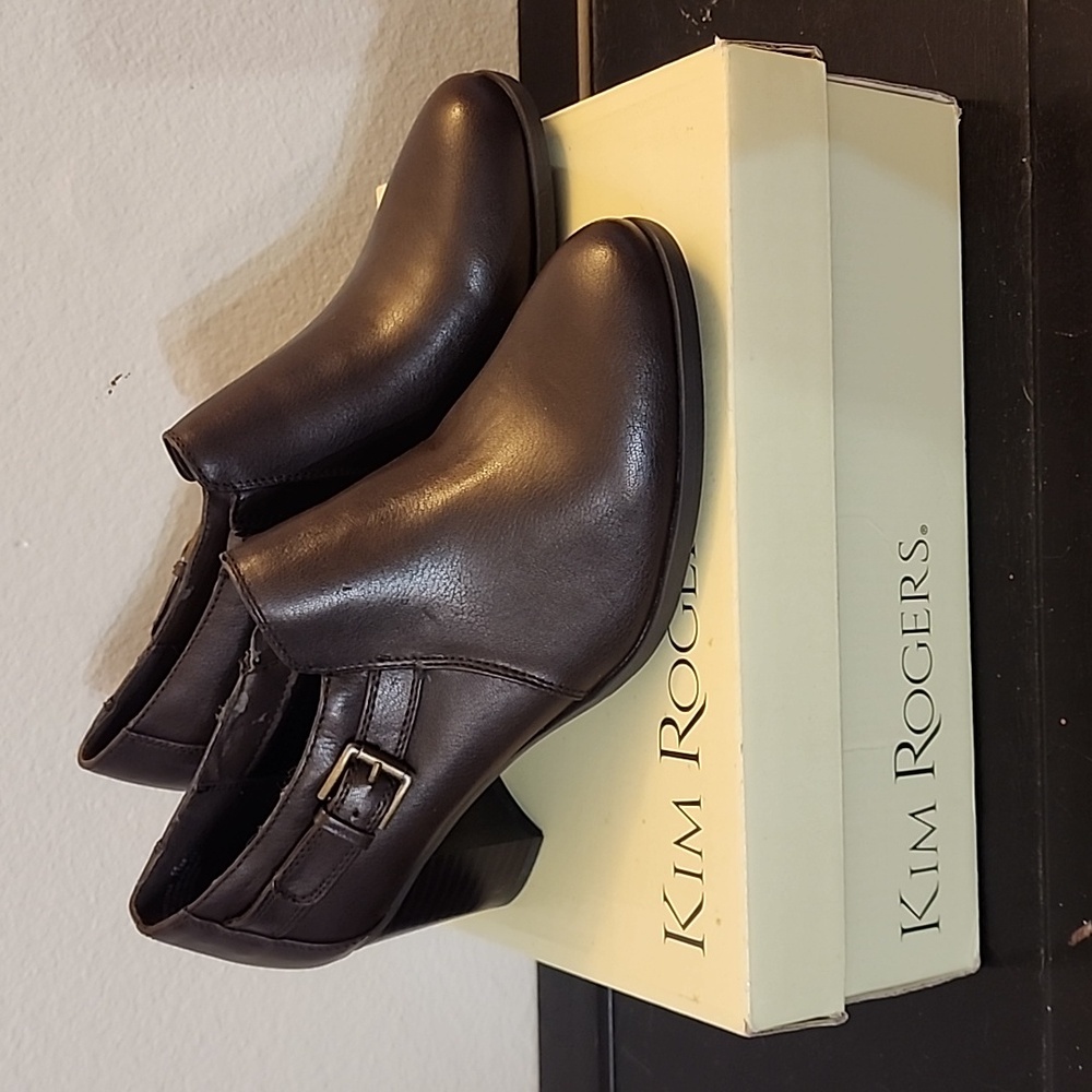 Kim Roger's Brown Booties Sz 11 NWB